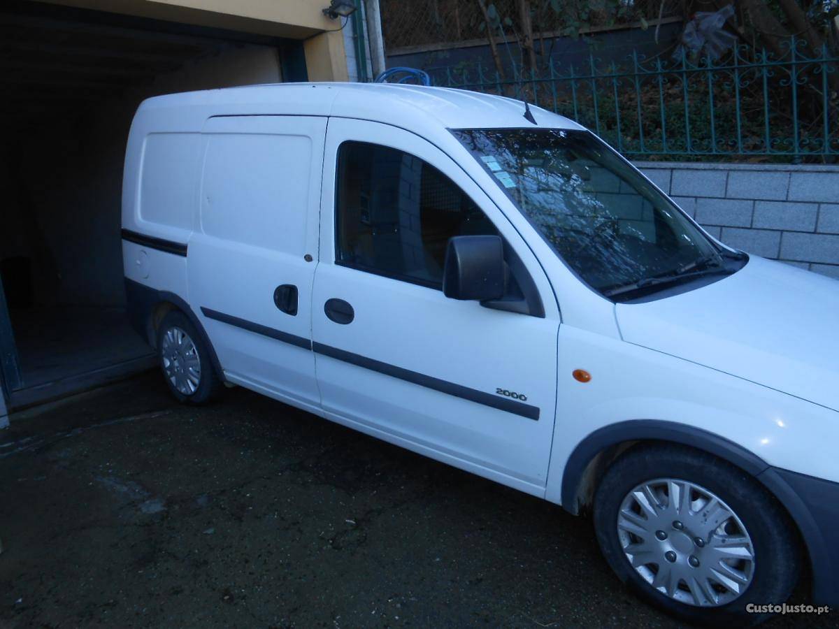 Opel Combo  Fevereiro/02 - à venda - Comerciais / Van,