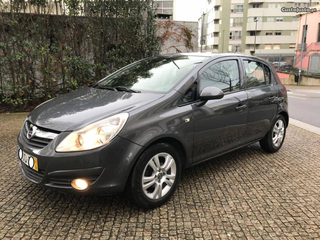 Opel Corsa 1.2 CX Automática Agosto/10 - à venda -