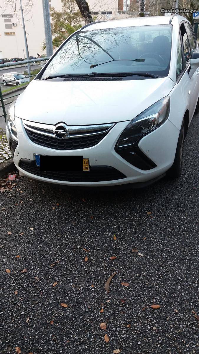 Opel Zafira 1.6 Tourer Junho/16 - à venda - Monovolume /