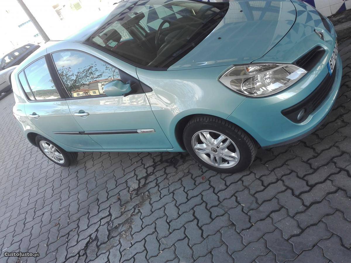 Renault Clio 1.2 Rio Curl Junho/07 - à venda - Ligeiros