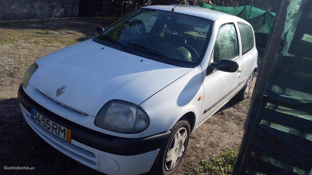 Renault Clio 1.5dci van jeitosa Abril/01 - à venda -