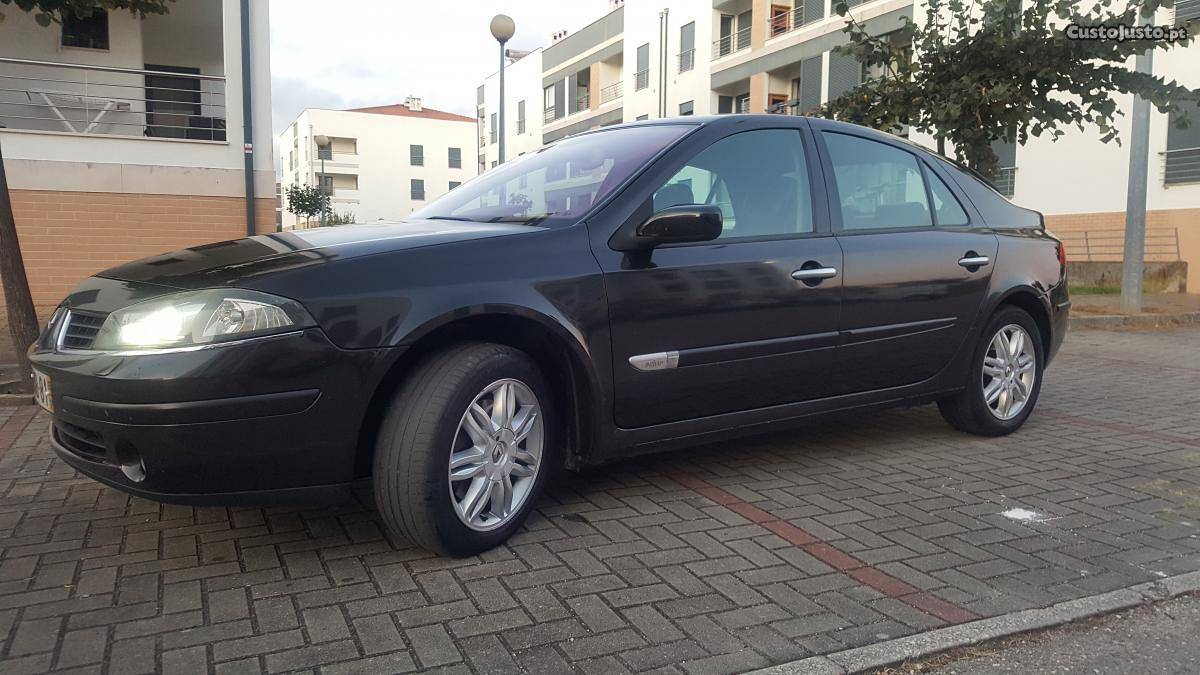 Renault Laguna 2.0DCI C/GPS Dezembro/05 - à venda -