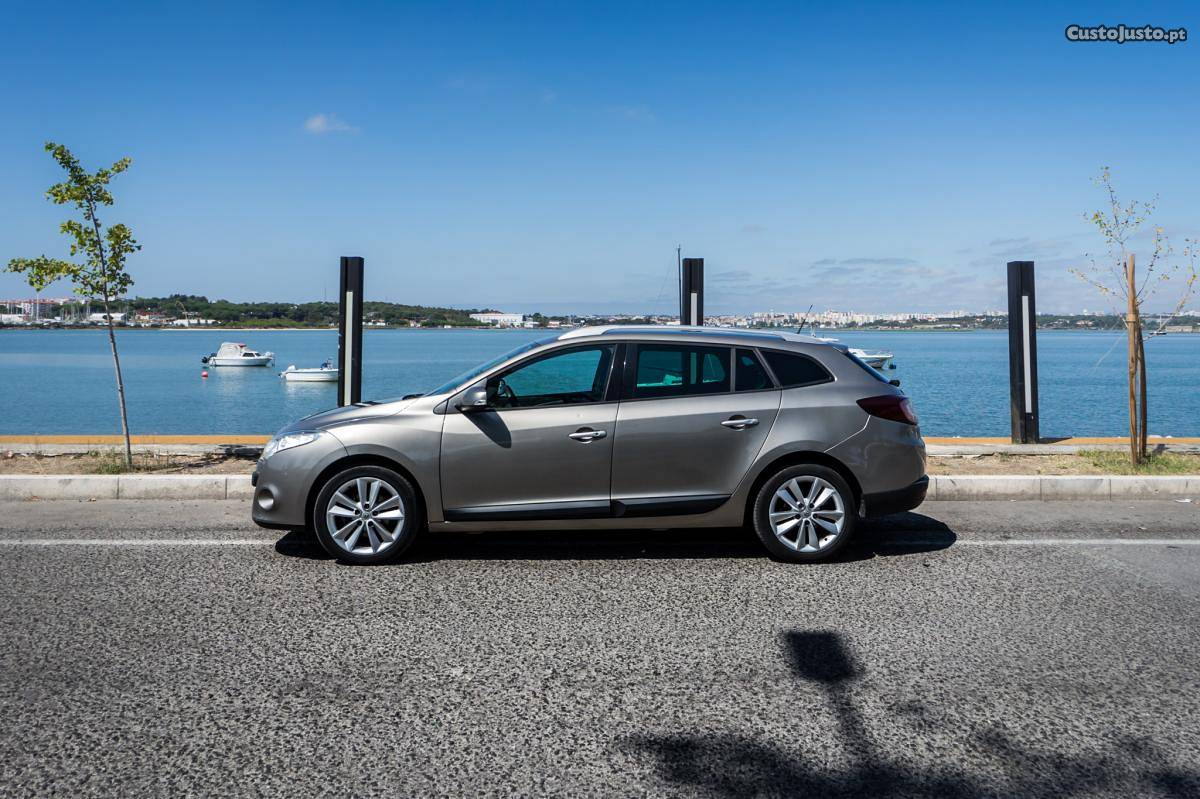 Renault Mégane Break 1.5 DCI Outubro/10 - à venda -