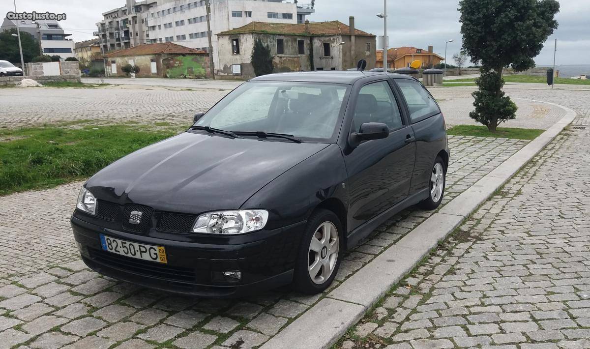 Seat Ibiza 1.9 TDi 90cv Van Março/00 - à venda -