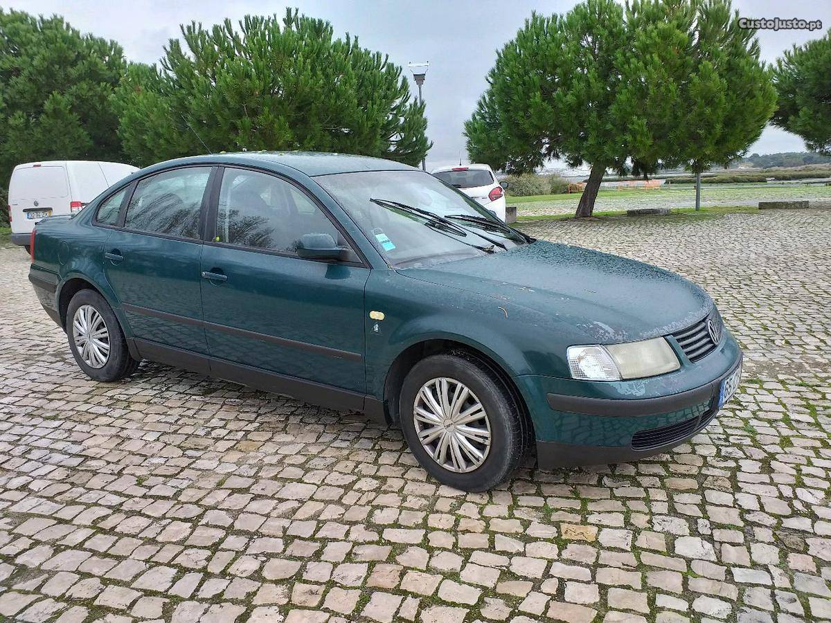 VW Passat 1.9Tdi 110cv Agosto/99 - à venda - Ligeiros