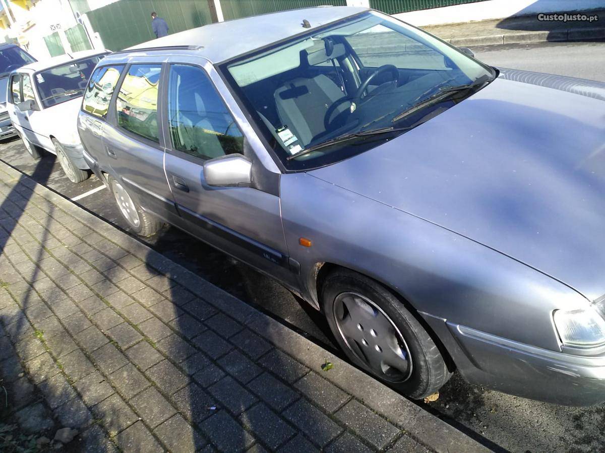 Citroën Xantia 1.8 Março/98 - à venda - Ligeiros