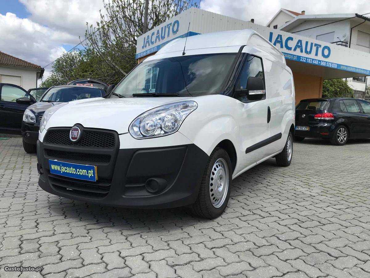 Fiat Doblo XL 1.6 Multijet Outubro/13 - à venda -