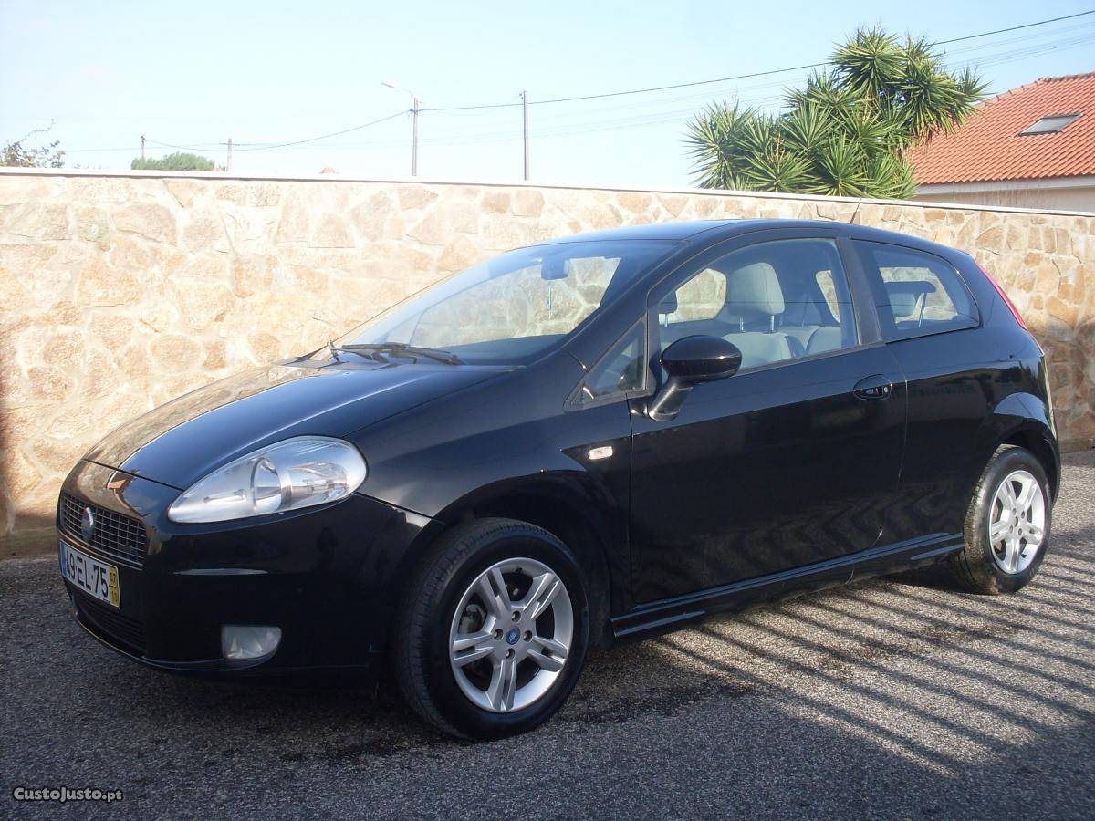 Fiat Grande Punto 1.3 Multijet 3p Outubro/07 - à venda -