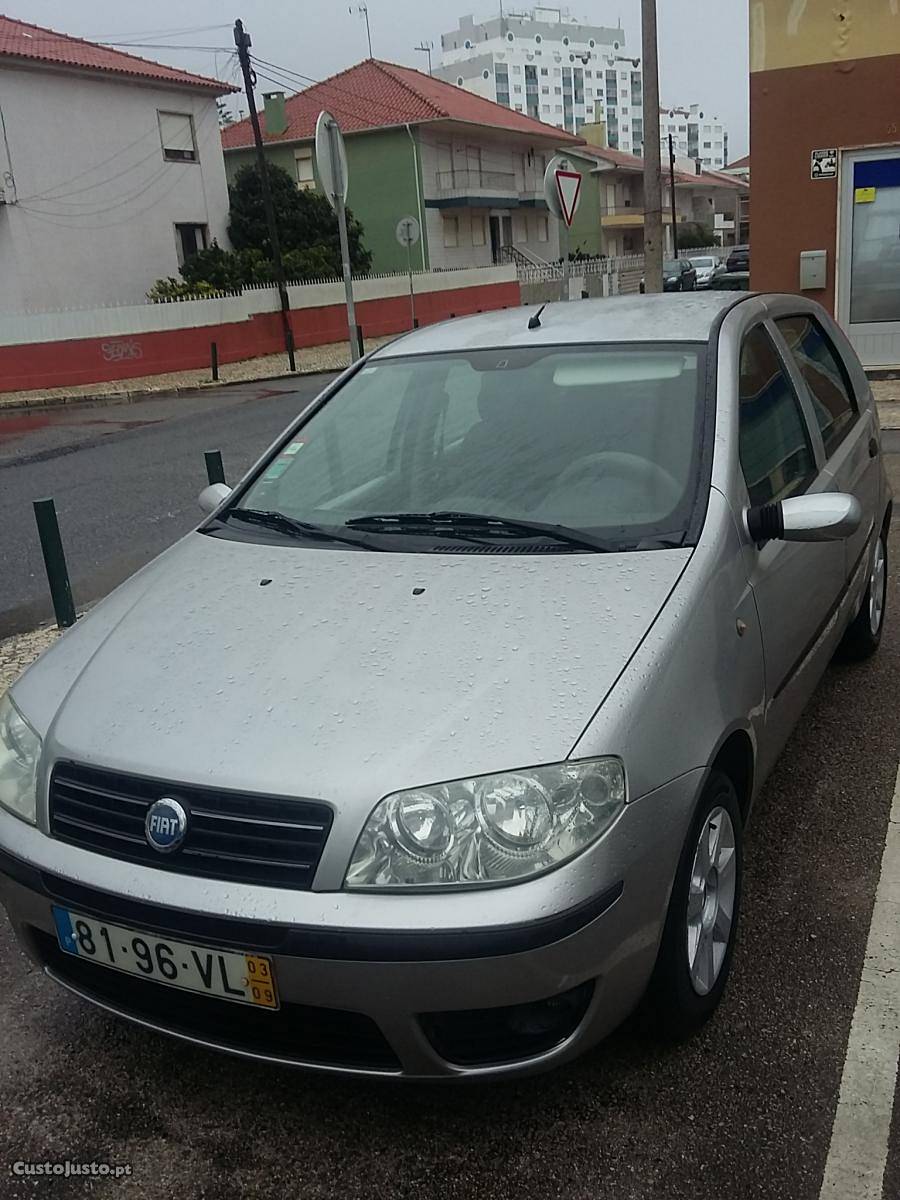 Fiat Punto 5 portas Setembro/03 - à venda - Ligeiros