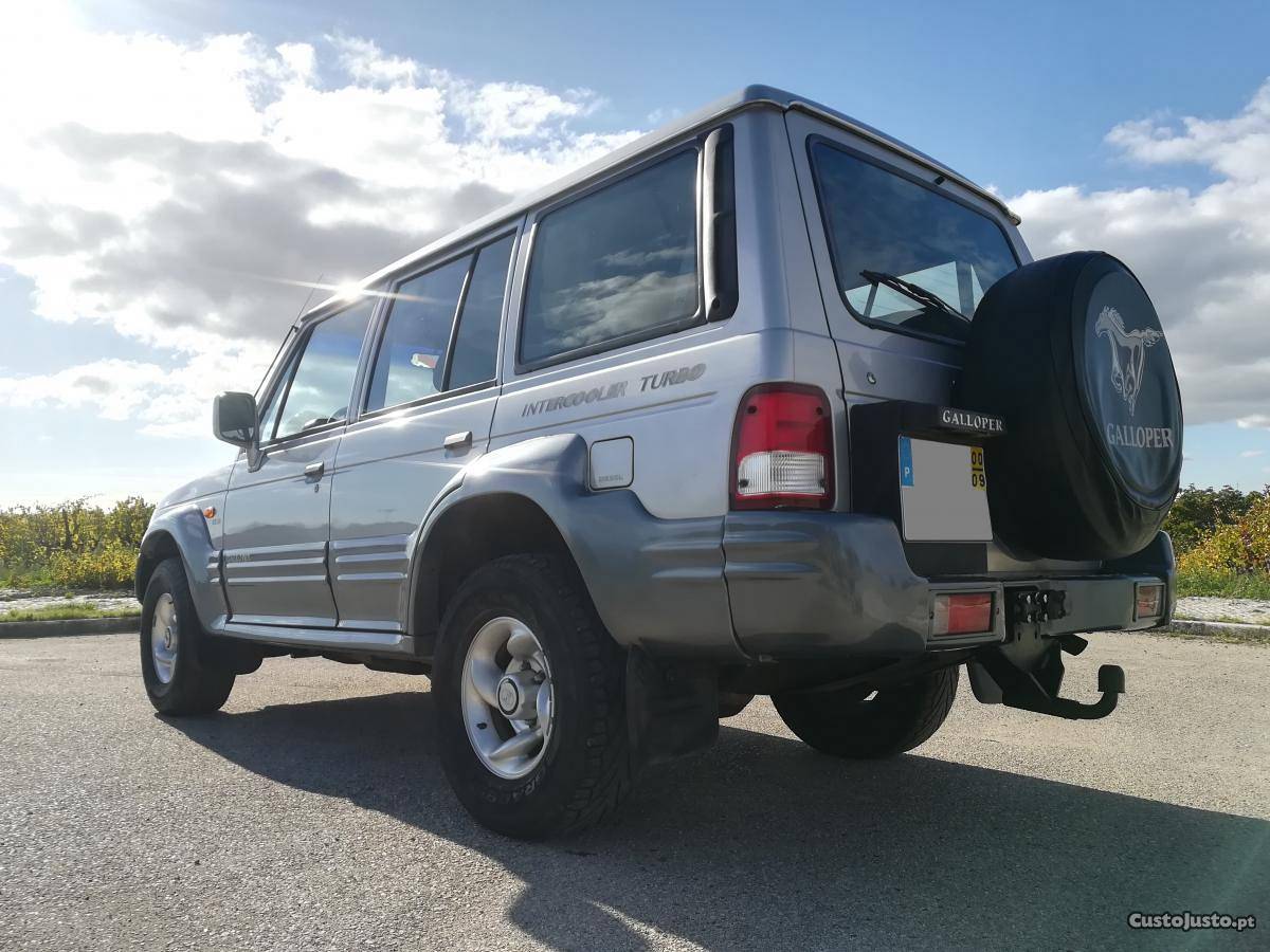 Hyundai Galloper 2.5 TD EXCED - 7 Lug Setembro/00 - à venda