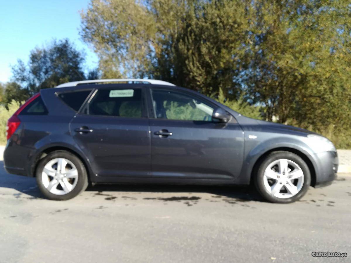 Kia Ceed 1.4i sw gasolina Novembro/08 - à venda - Ligeiros