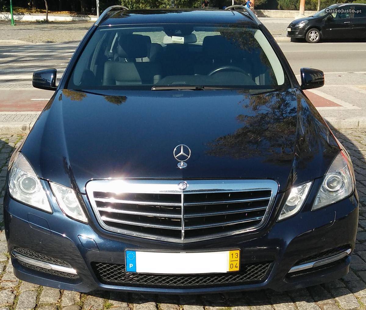 Mercedes-Benz E 300 HYBRID Avantgarde Abril/13 - à venda -