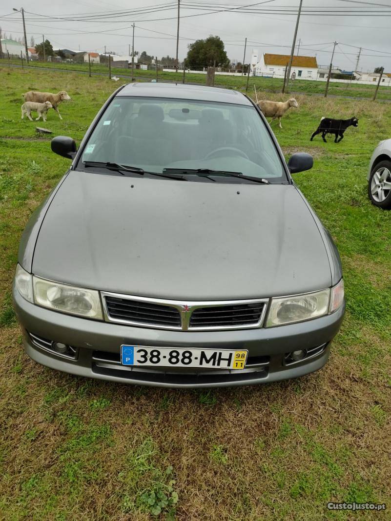 Mitsubishi Lancer v Novembro/98 - à venda - Ligeiros