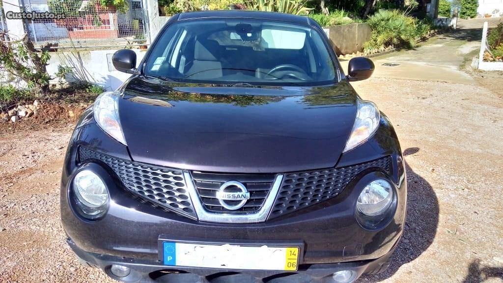 Nissan Juke tekna Setembro/14 - à venda - Ligeiros