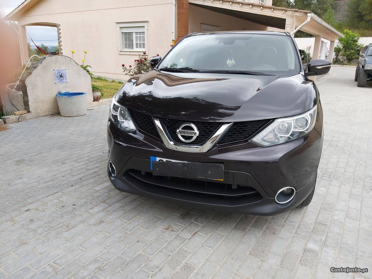 Nissan Qashqai Tekna connecte Fevereiro/14 - à venda -