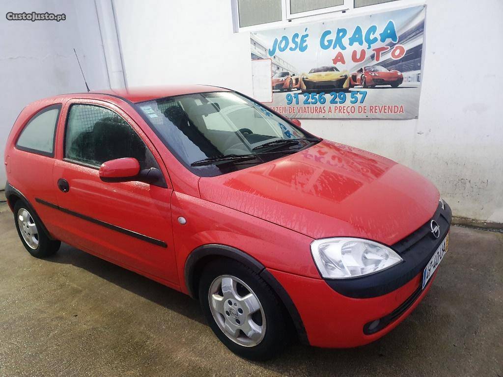 Opel Corsa C Van 1.7Dti Agosto/02 - à venda - Comerciais /