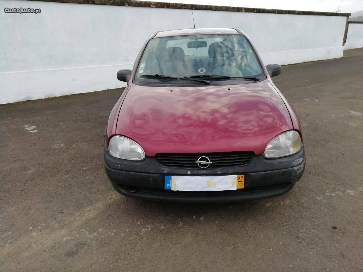 Opel Corsa Corsa b  gasóleo Dezembro/97 - à venda -