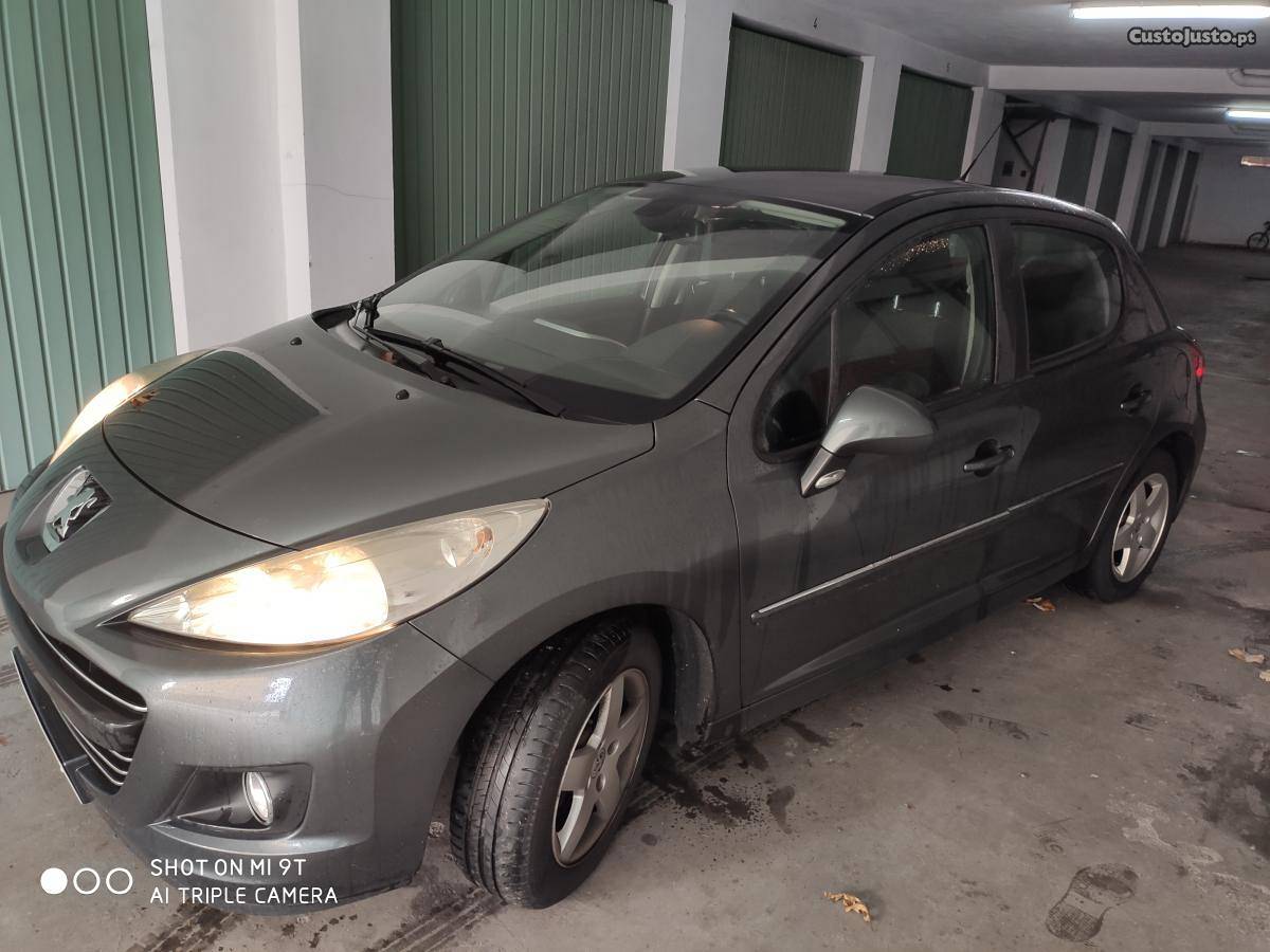 Peugeot 207 Sport 16v Dezembro/09 - à venda - Ligeiros