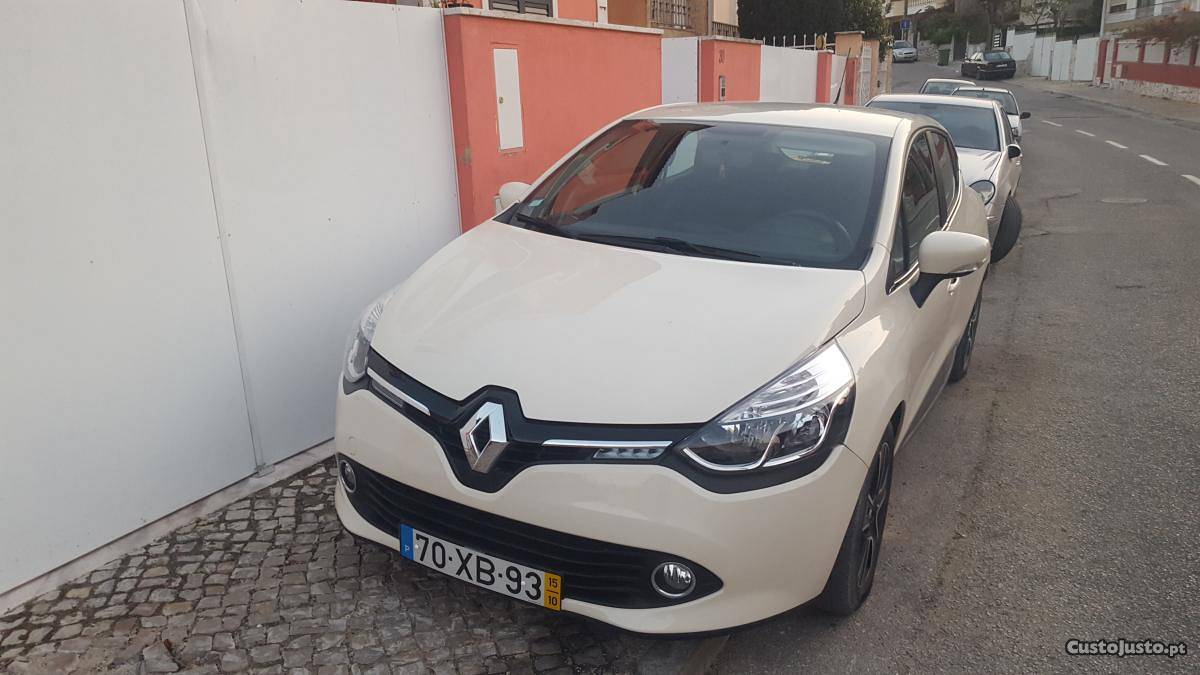 Renault Clio dci Junho/15 - à venda - Ligeiros Passageiros,