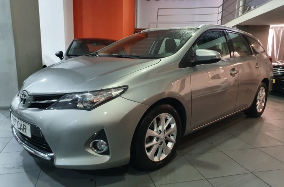 Toyota Auris SW 1.4 D-4D - TUTICAR