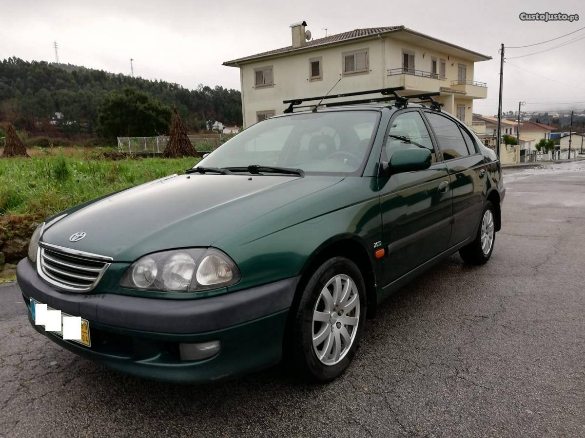 Toyota Avensis 2.0 TD A/C Abril/99 - à venda - Ligeiros