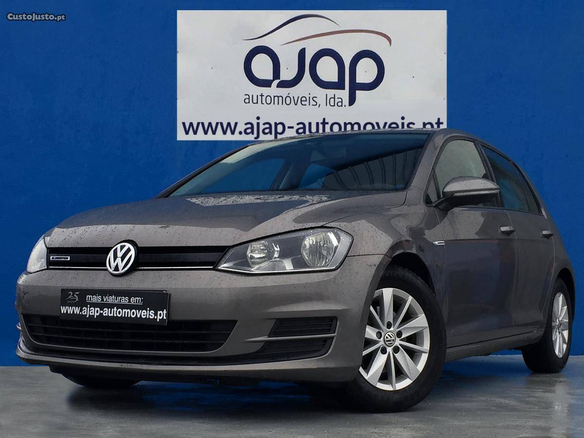 VW Golf 1.6TDi Bluemotion Novembro/15 - à venda - Ligeiros