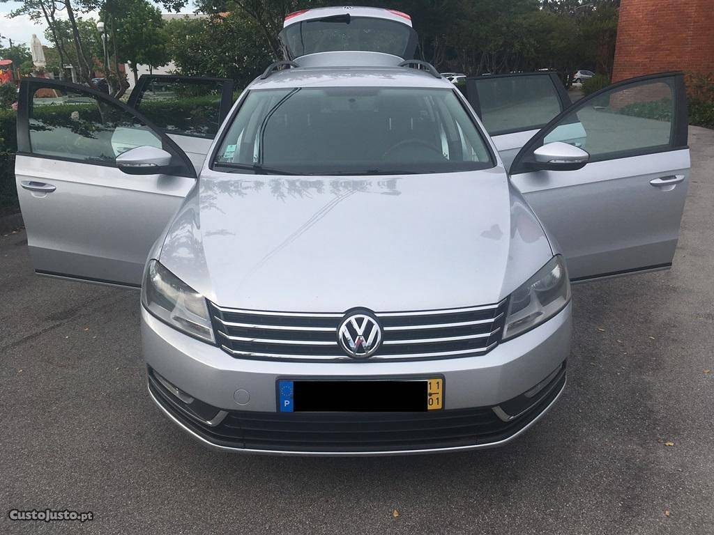 VW Passat 1.6 tdi 105cv Outubro/11 - à venda - Ligeiros