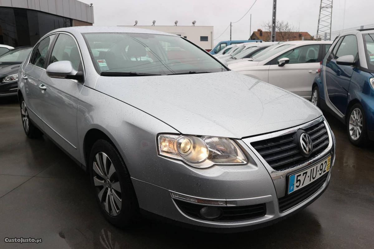 VW Passat 1.6TDi 105CV Fevereiro/10 - à venda - Ligeiros