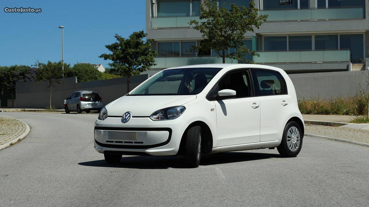 VW Up! 1.0 Abril/14 - à venda - Ligeiros Passageiros, Porto