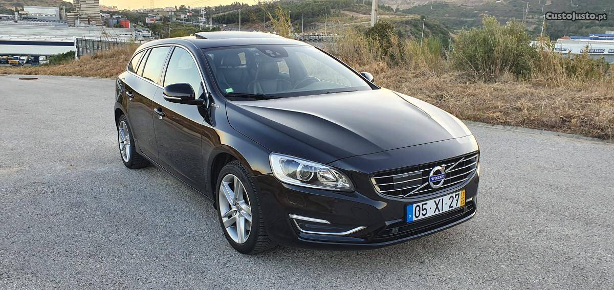 Volvo V60 D6 Plug-in Hybrid Dezembro/13 - à venda -