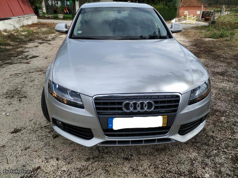 Audi A4 8k Maio/09 - à venda - Ligeiros Passageiros, Leiria