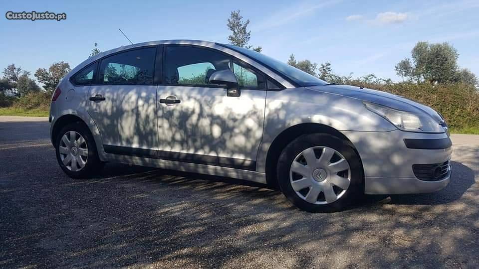 Citroën C4 1.6HDI IUC BAIXO Fevereiro/07 - à venda -