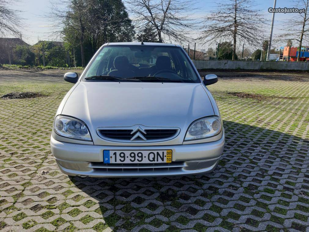 Citroën Saxo  direitinho Outubro/00 - à venda -