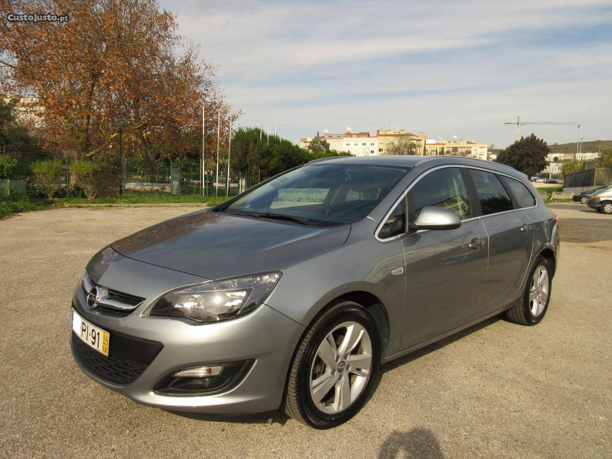 Opel Astra SW 1.6CDTi 110cv GPS Dezembro/14 - à venda -