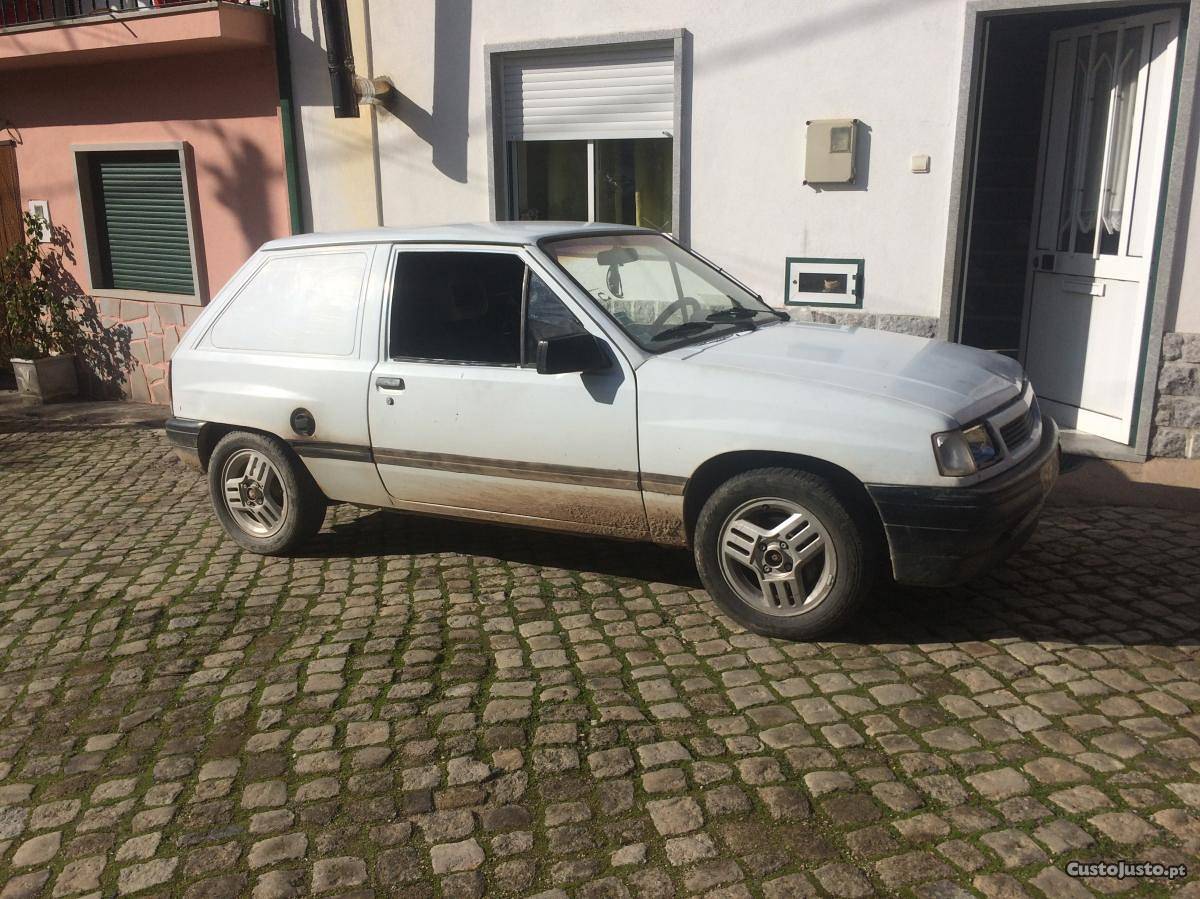 Opel Corsa 1.5D Maio/94 - à venda - Ligeiros Passageiros,