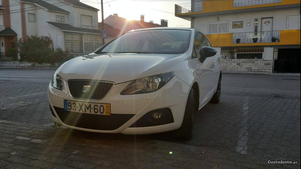 Seat Ibiza 1.2tdi GPS 115EUR/m Agosto/12 - à venda -