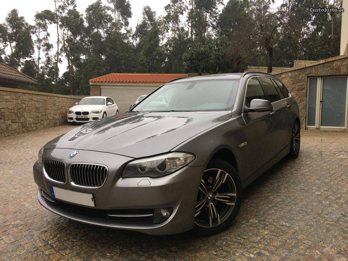 BMW 520 dA Touring Abril/11 - à venda - Ligeiros