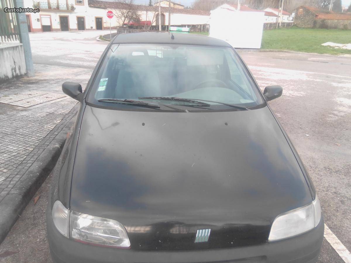 Fiat Punto TD Fevereiro/97 - à venda - Ligeiros