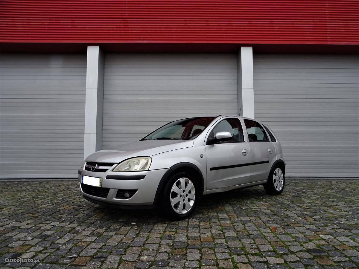 Opel Corsa 1.3 cdti Agosto/04 - à venda - Ligeiros