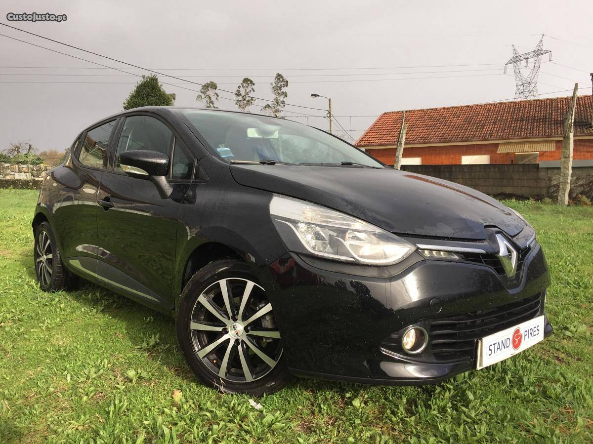 Renault Clio 1.5 DCI com GPS Agosto/12 - à venda - Ligeiros