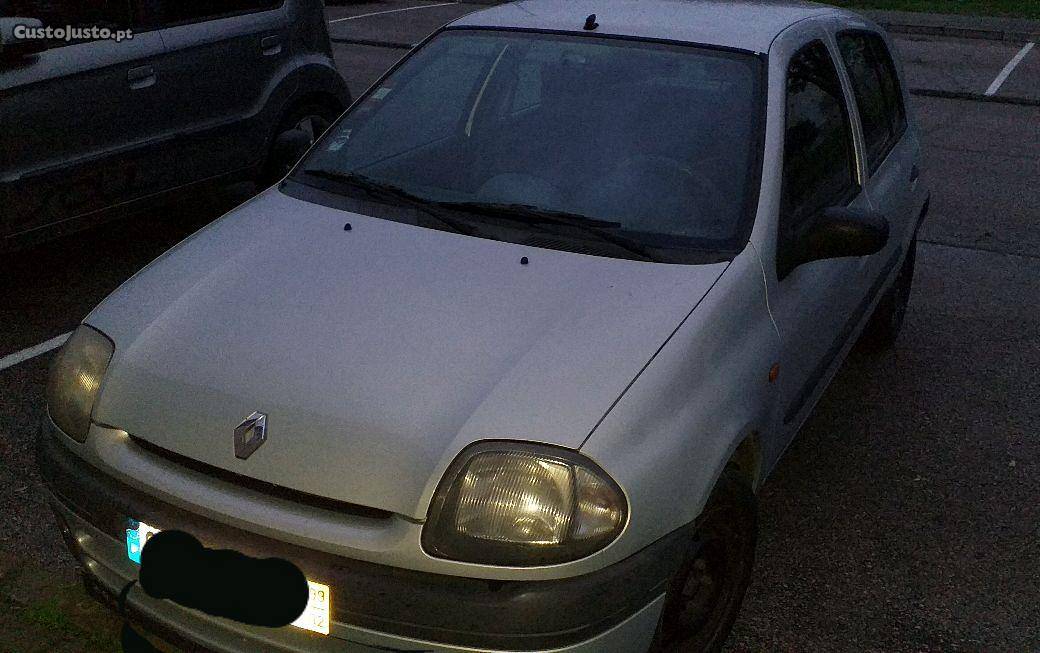 Renault Clio carro Fevereiro/99 - à venda - Ligeiros