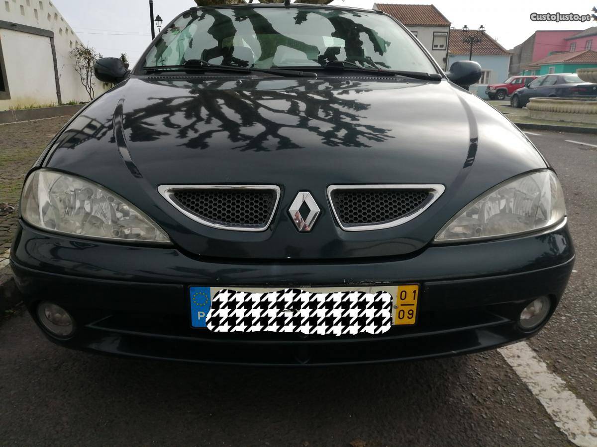 Renault Mégane Coupé Setembro/01 - à venda - Ligeiros