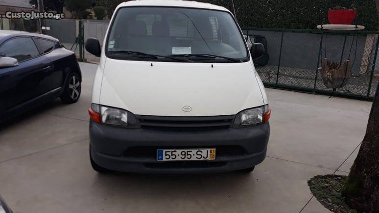 Toyota HiAce D 3 lugares Outubro/01 - à venda - Ligeiros