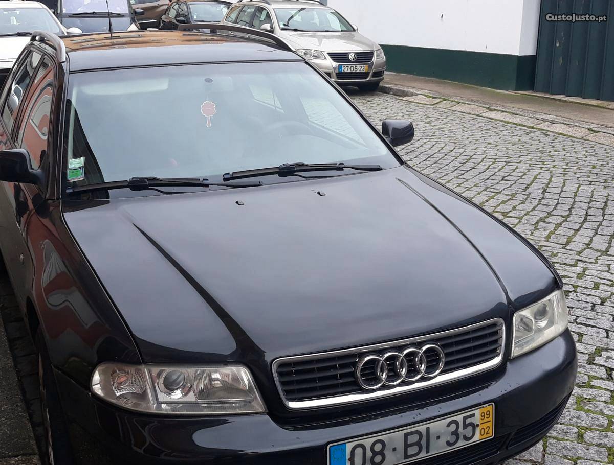 Audi A4 B5 Fevereiro/99 - à venda - Ligeiros Passageiros,