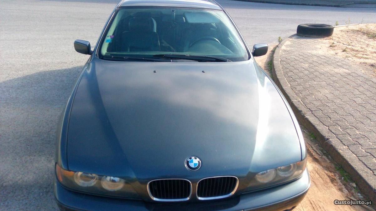 BMW iA Touring Abril/01 - à venda - Ligeiros