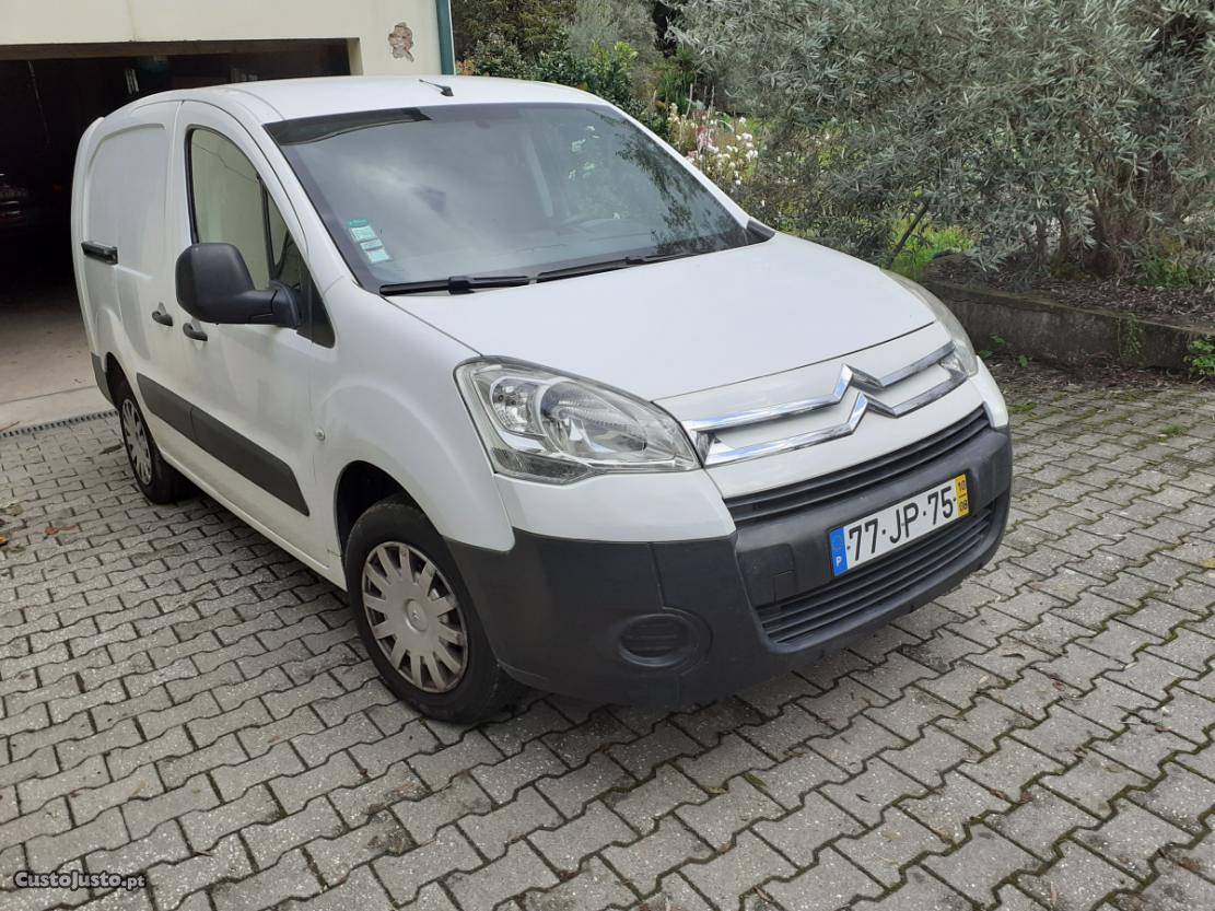 Citroën Berlingo 3 lugares longa Outubro/10 - à venda -