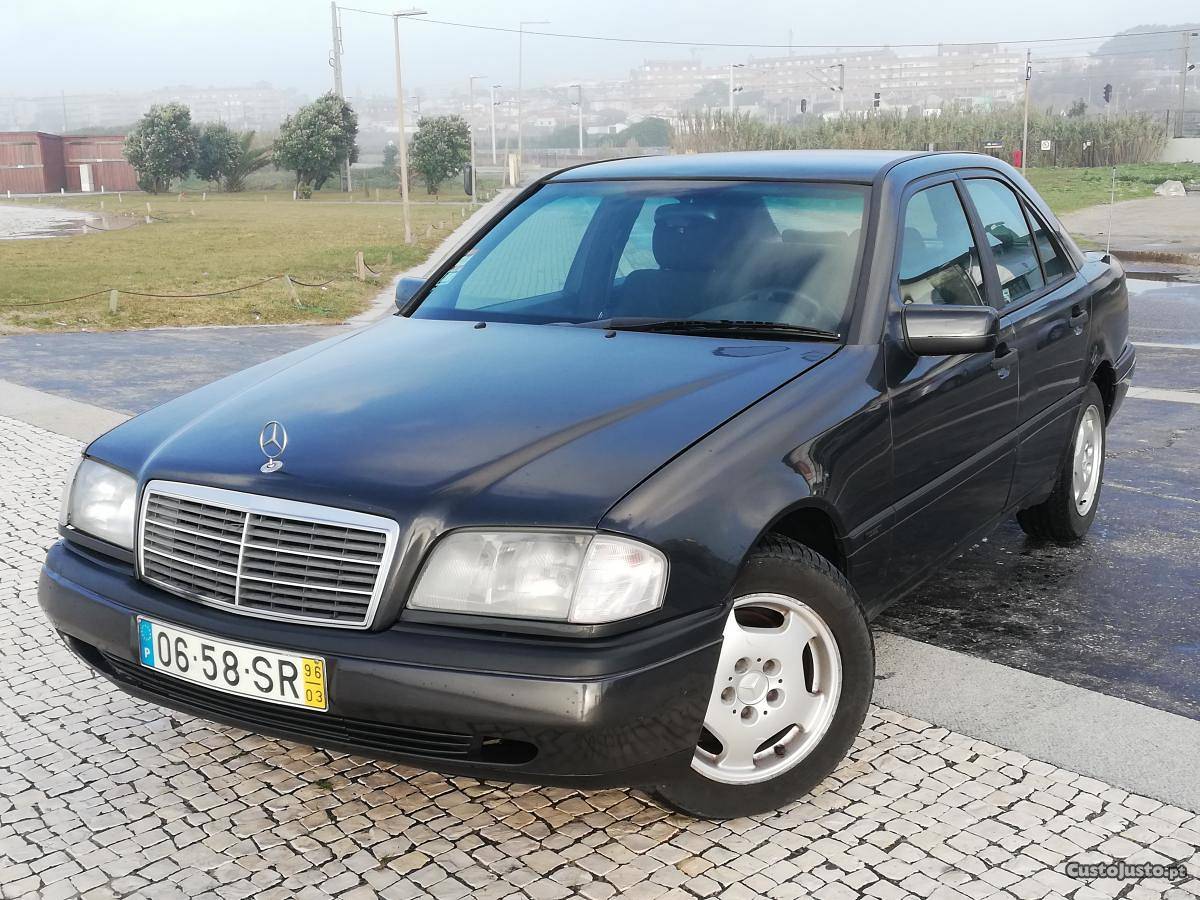 Mercedes-Benz C 220 Classic Março/96 - à venda - Ligeiros