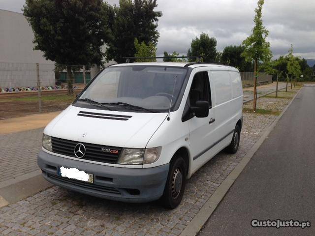 Mercedes-Benz Vito 108cdi com revisão Janeiro/04 - à venda