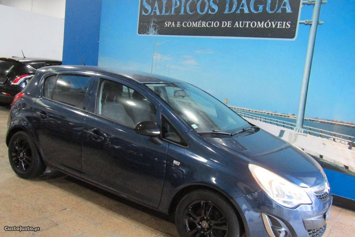 Opel Corsa 1.3 CDTI Maio/11 - à venda - Ligeiros