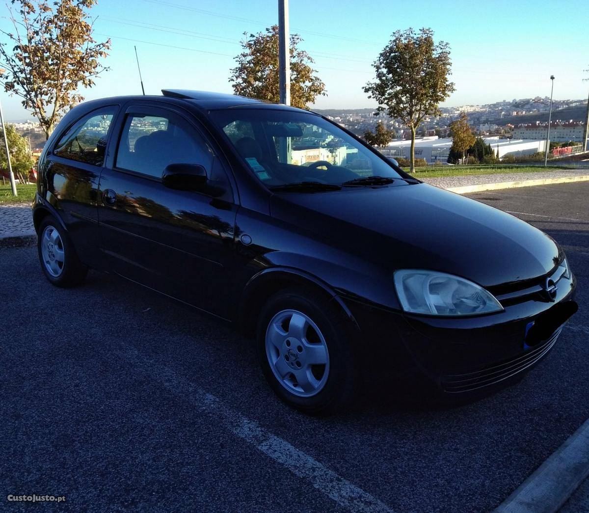 Opel Corsa Comfort Janeiro/02 - à venda - Ligeiros